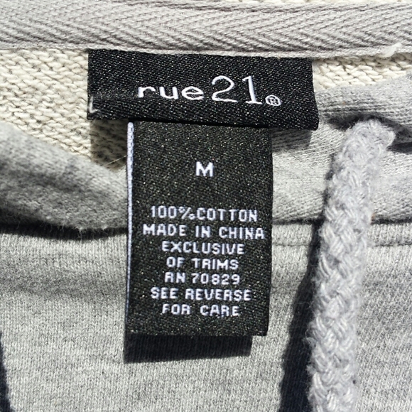 Rue21 Embroidered Floral Heather Gray Hoodie Pullover Sweatshirt M - Picture 8 of 8